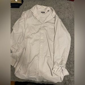 Van Heusen Men’s Large Bow Tie Button Down